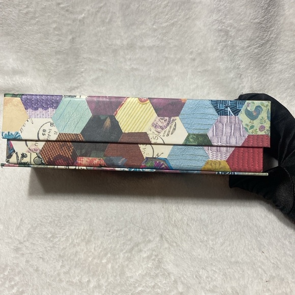 Colorful Hexagon Patterned Box - Picture 9 of 12